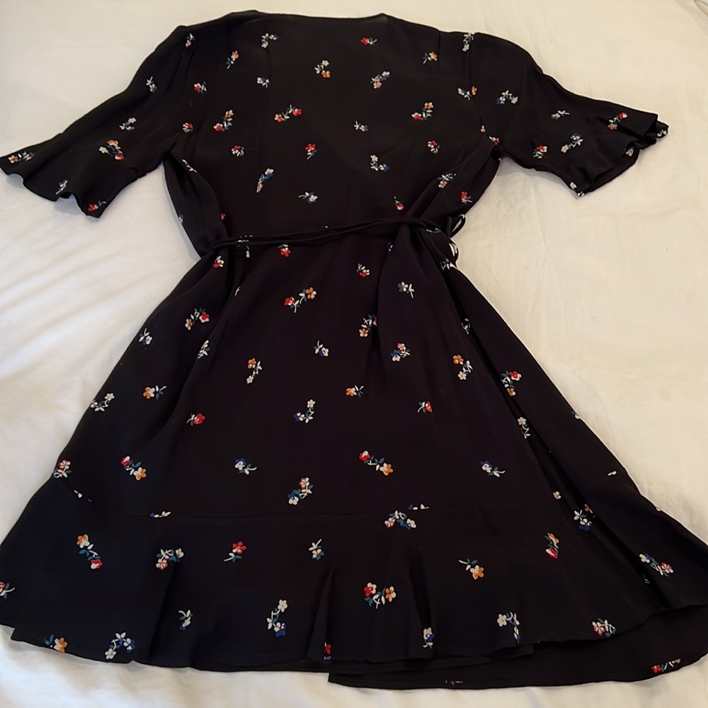 Rails Size M Wrap Dress. Pristine Condition. - image 5
